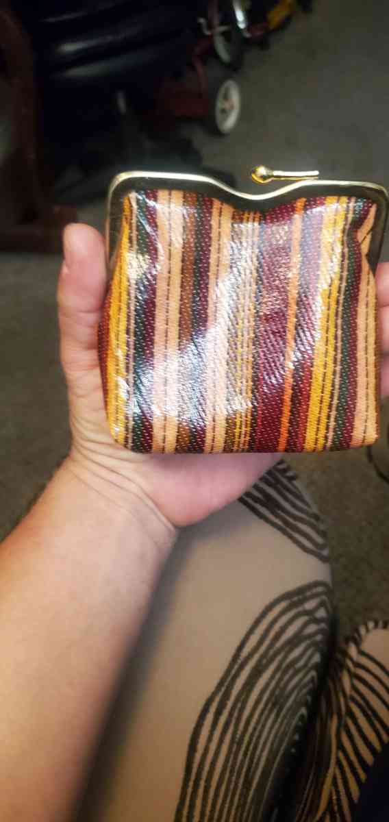 small hand bag - Wilsonville, Oregon - FleaMarketBay