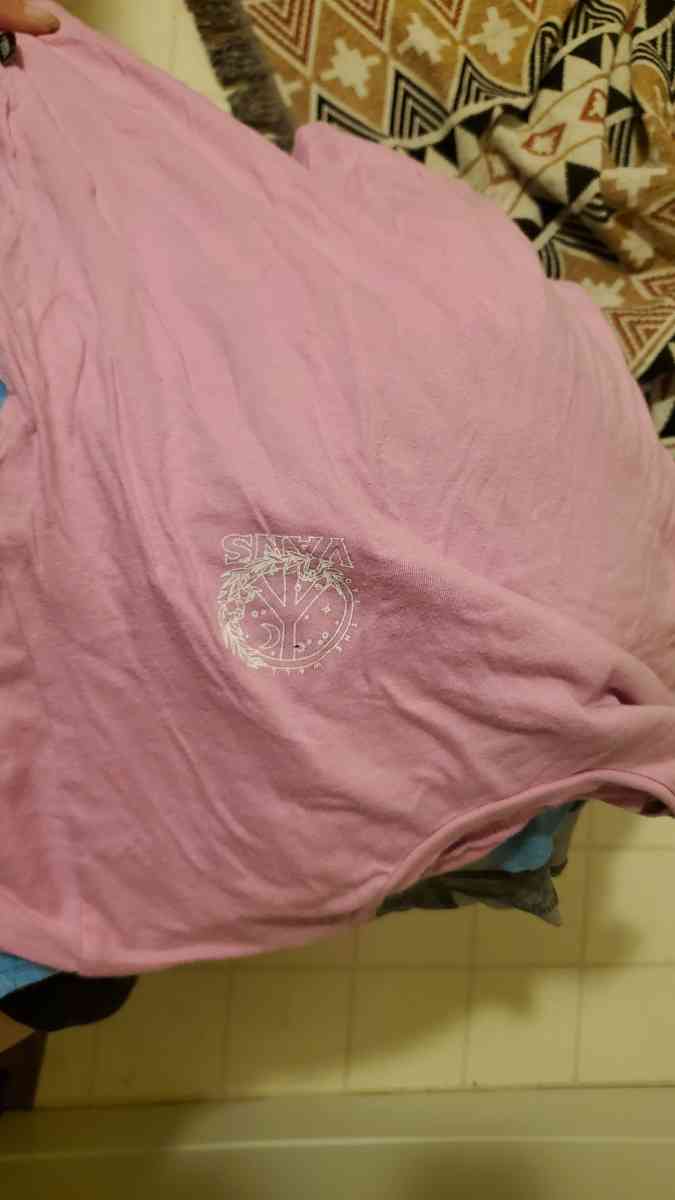 Junior Vans off the wall Pink Shirt - Benson, Arizona - FleaMarketBay