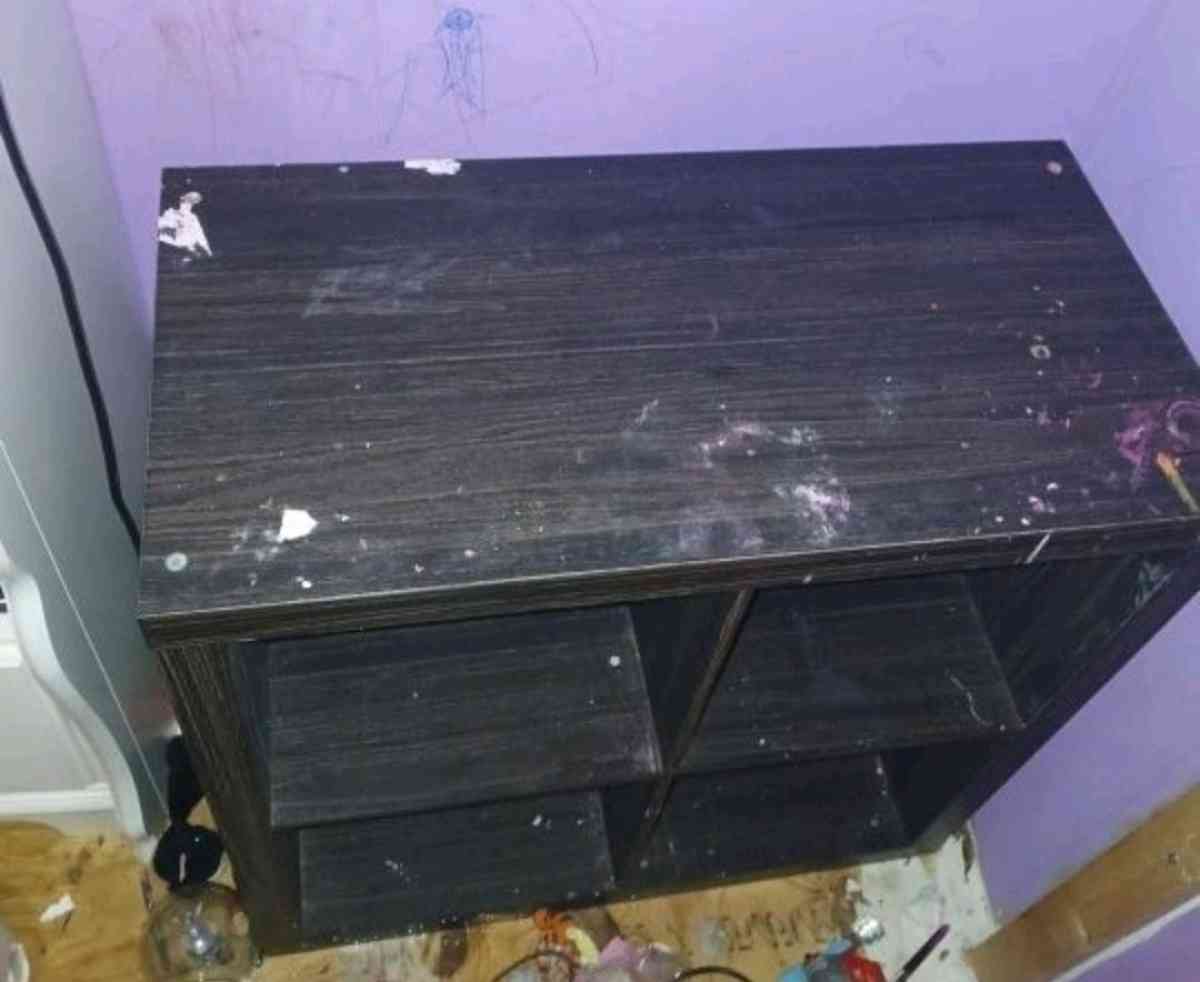 fourway Bookshelf - Gasburg, Virginia