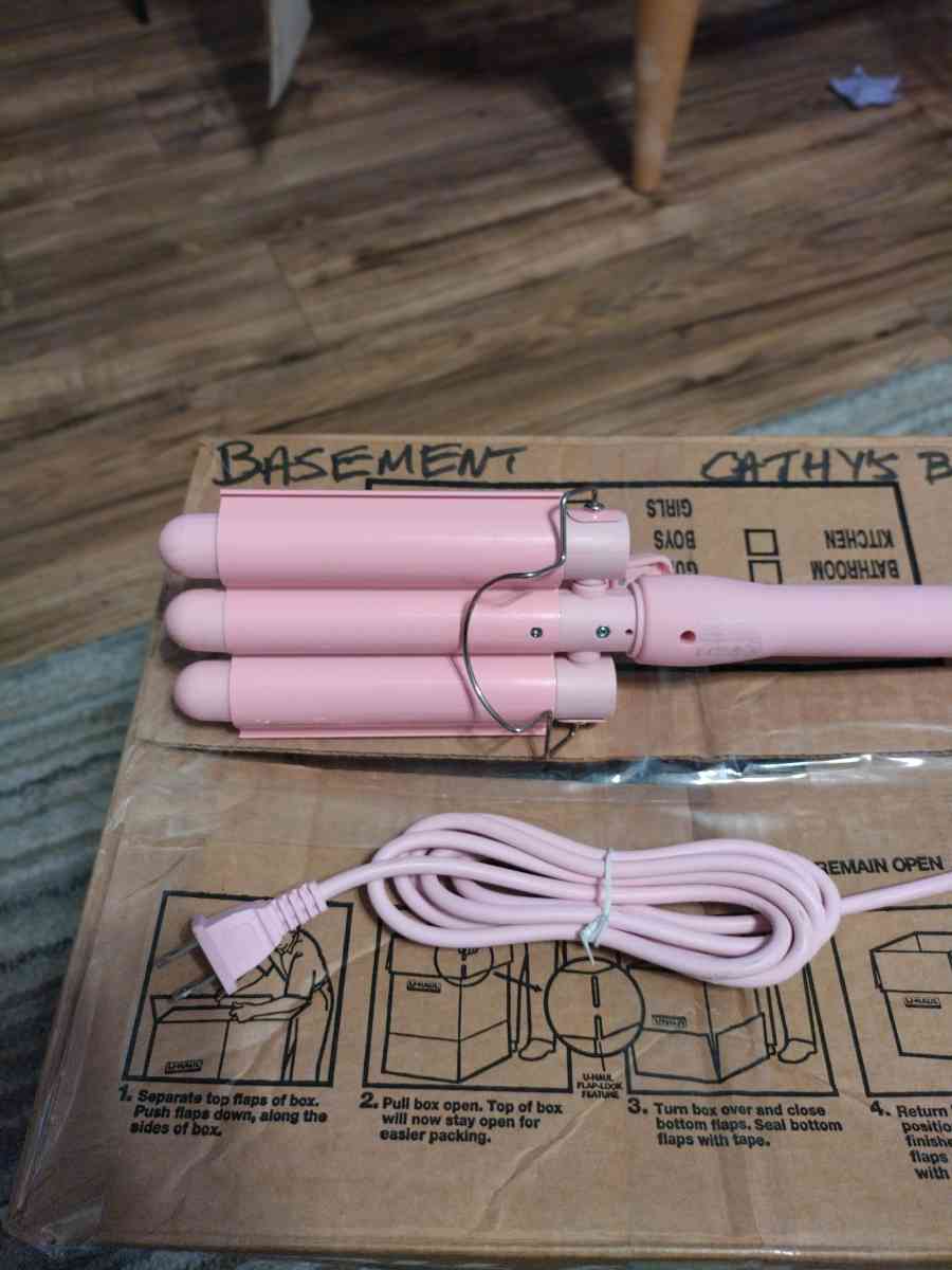 MERMADE PRO HAIR WAVER Pink 32mm 125 Wavy Hair Styling Tool - Abington, Pennsylvania - FleaMarketBay