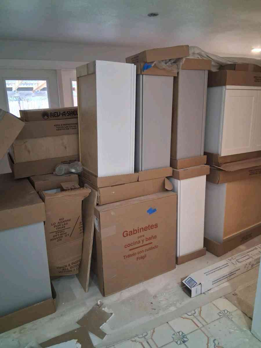 shanendoa kitchen and bathroom cabinets - University Place, Washington - FleaMarketBay