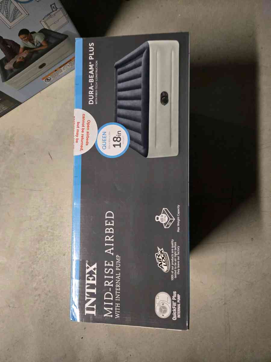2 Intex DuraBeam Plus MidRise Queen 18 Airbed with BuiltIn P - Victorville, California - FleaMarketBay