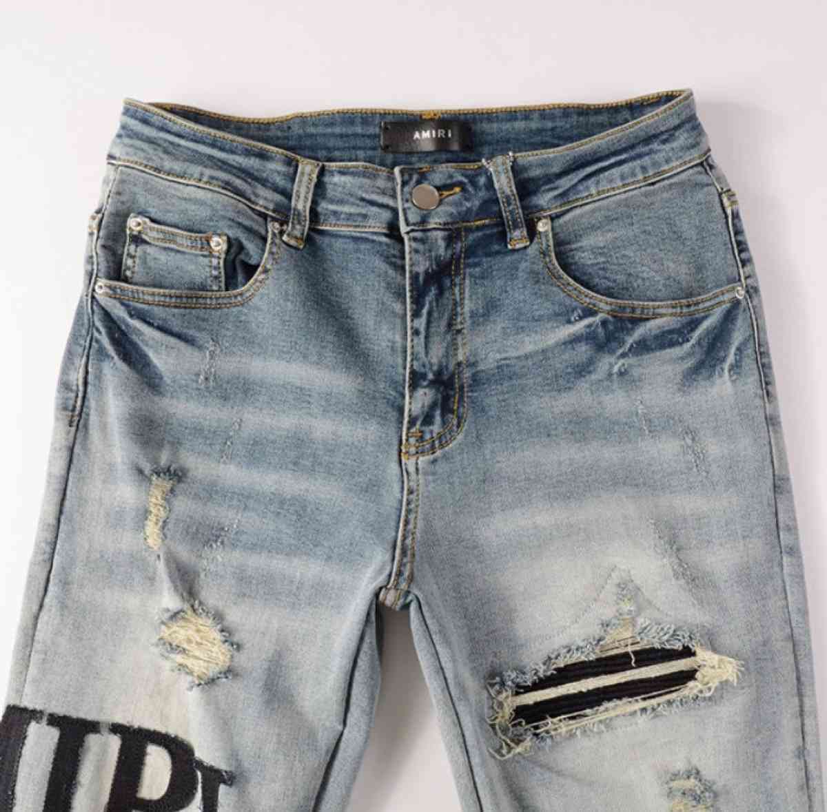 Amiri Jeans - Adelanto, California - FleaMarketBay