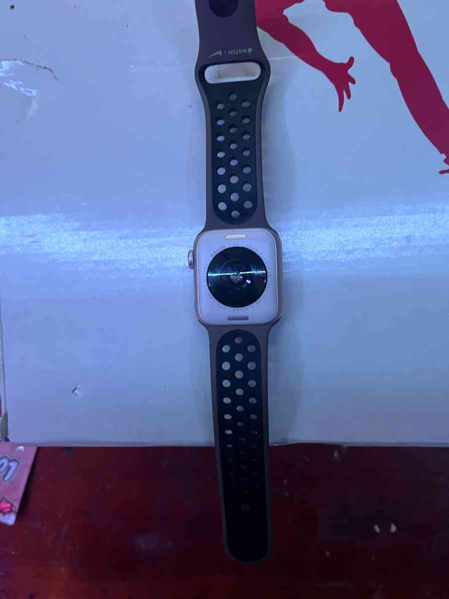 Apple Watch SE unlocked