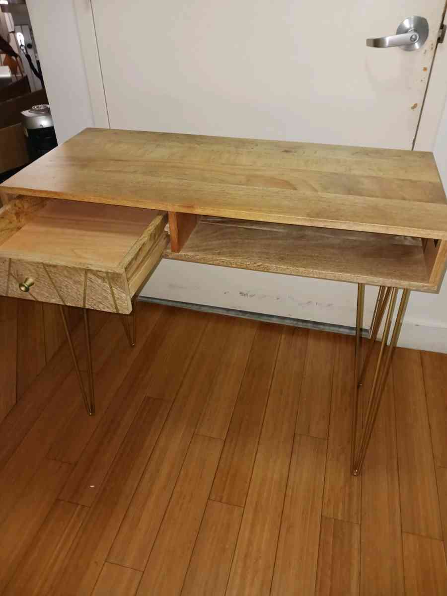 SAFAVIEH Marigold Wood Desk  Gold Legs  Modern  Stylish - Bronx, New York - FleaMarketBay