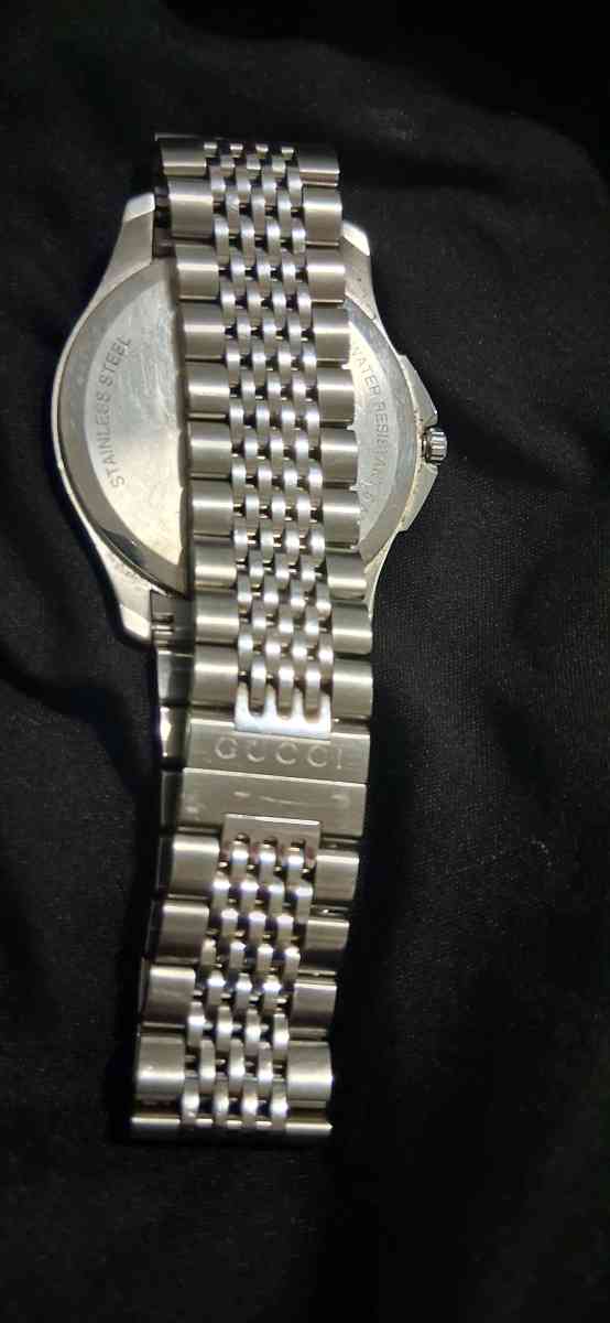 gucci watch - Indianapolis, Indiana - FleaMarketBay