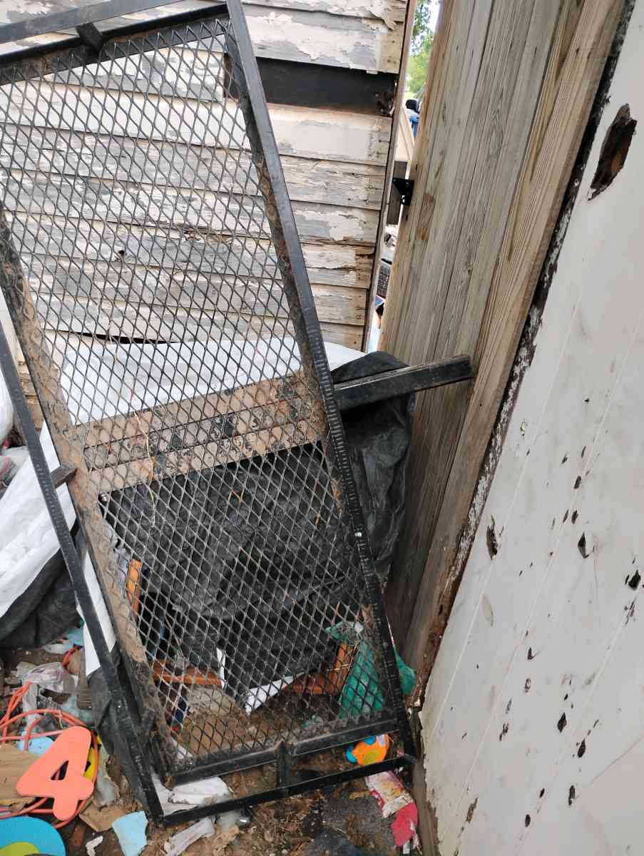 Hitch mount cargo carrier - Marlow, Oklahoma