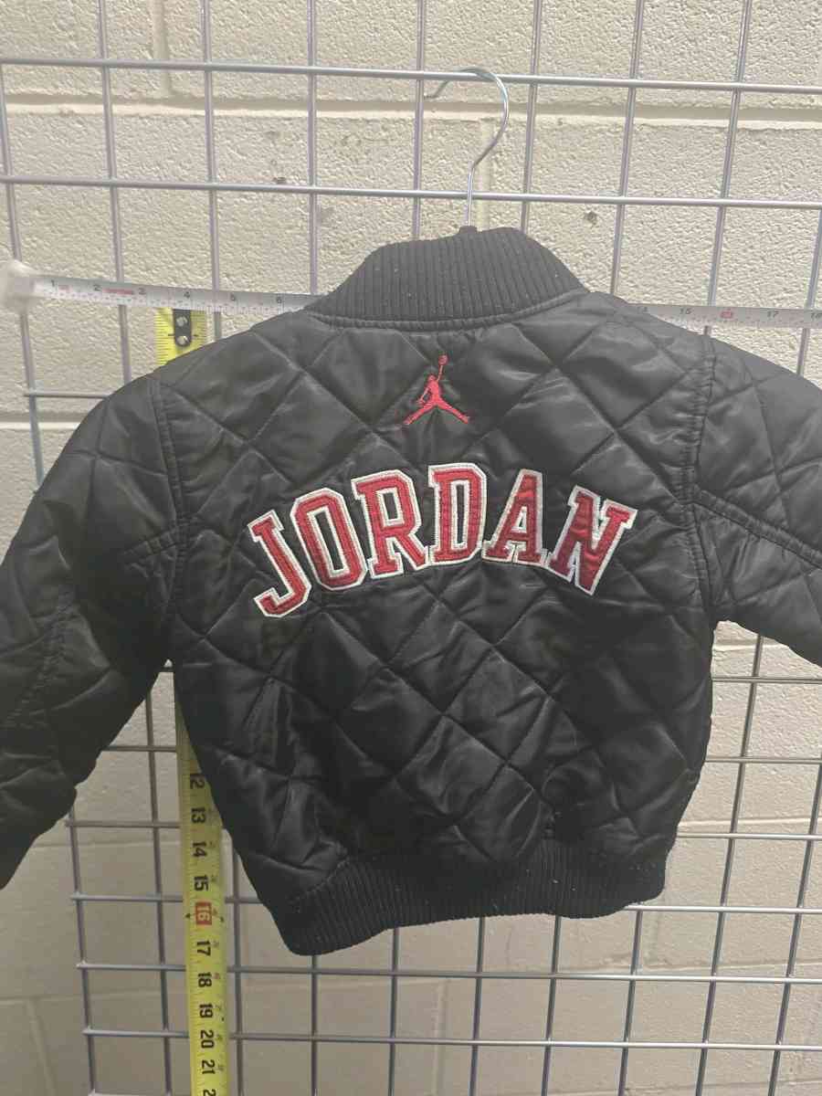 kids jordan JACKET size xs - Aurora, Colorado - FleaMarketBay