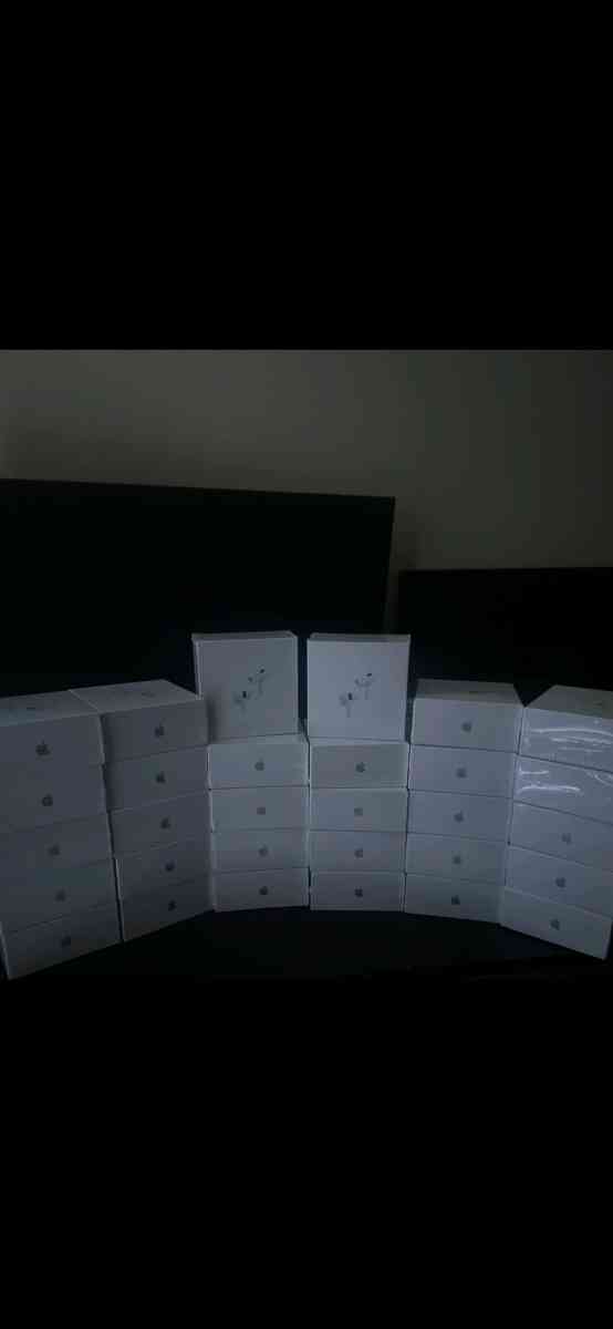 New Sealed Apple Pro 2nd Gen Wireless Bluetooth Earbuds - Kissimmee, Florida