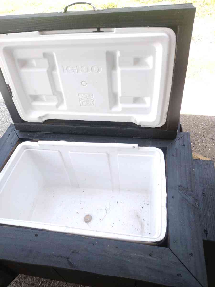 hand made cooler - Houston, Texas - FleaMarketBay