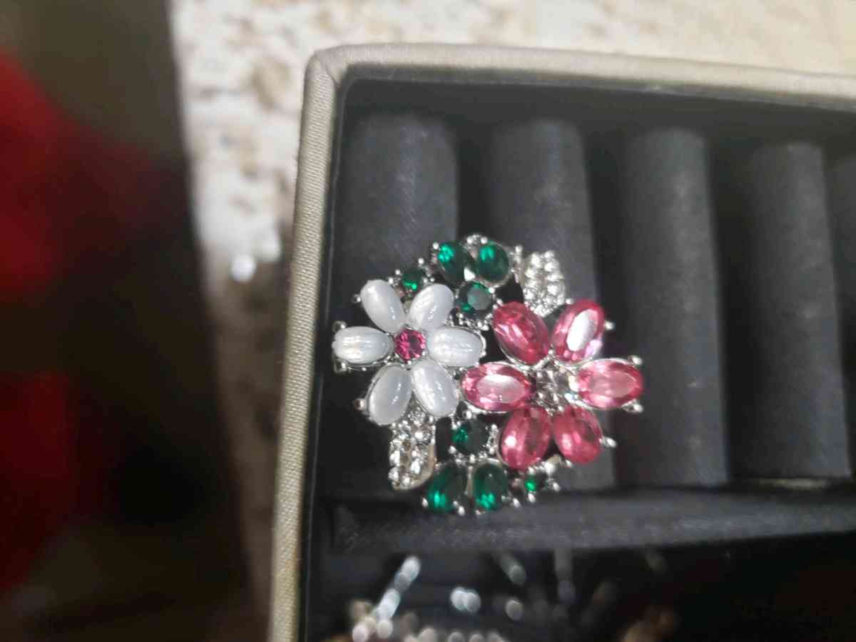 Natural Ruby White Sapphire Flowers Sterling Silver Ring Siz - Alicia, Arkansas