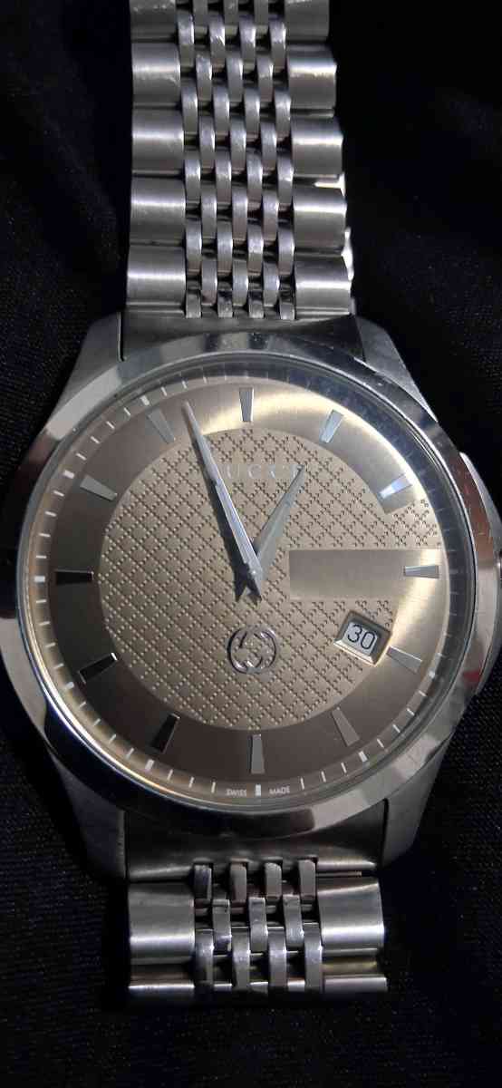 gucci watch - Indianapolis, Indiana - FleaMarketBay