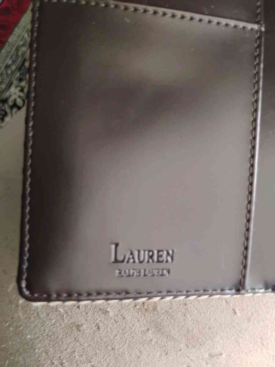 Ralph Lauren Wallet - Worcester, Massachusetts - FleaMarketBay