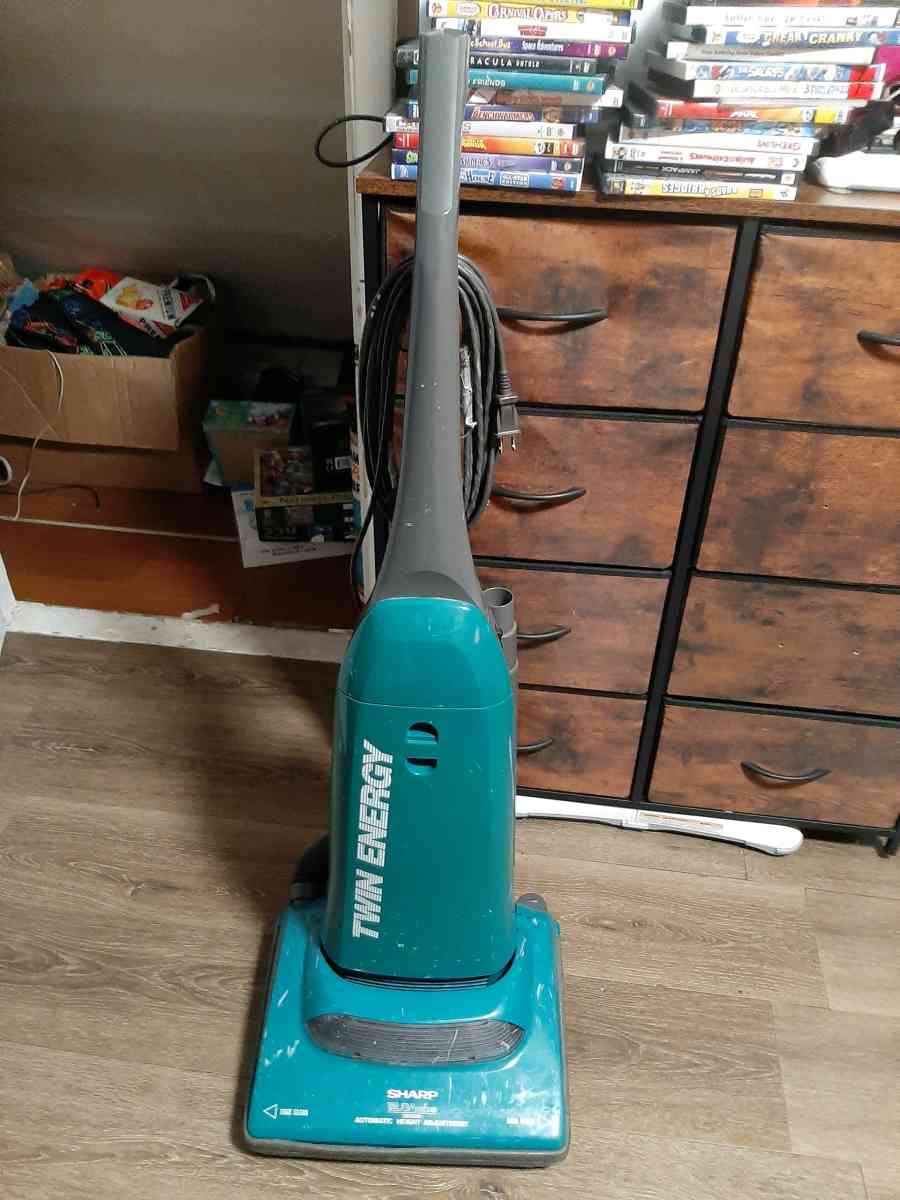 Sharp Twin Energy Vacuum - Pittsburgh, Pennsylvania