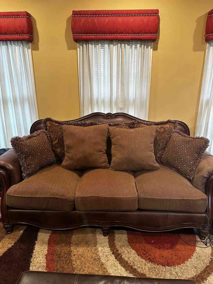 Sofa and Love seat - Stafford, Virginia - FleaMarketBay