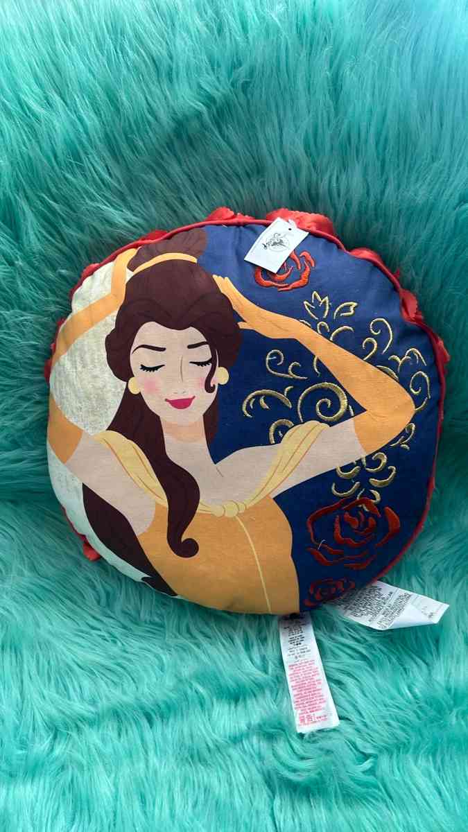 NWT Disney Princess Throw Blanket And Pillow Set - North Las Vegas, Nevada - FleaMarketBay