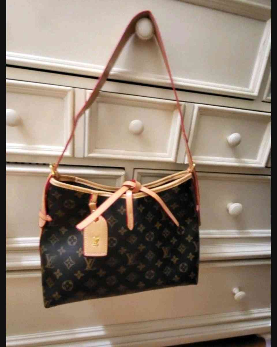 handbag - California City, California - FleaMarketBay