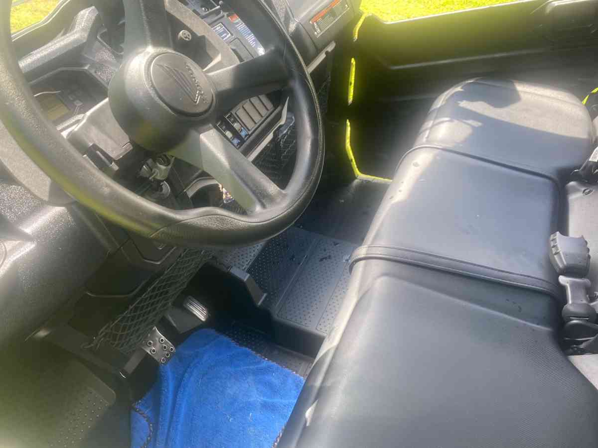 HONDA PIONEER 1000 5 - Pilgrim, Kentucky - FleaMarketBay