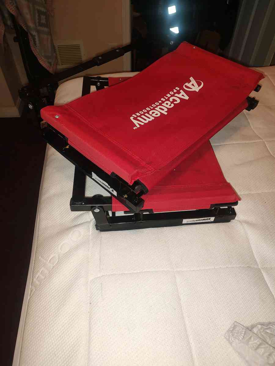 large wide stadium seats great condition