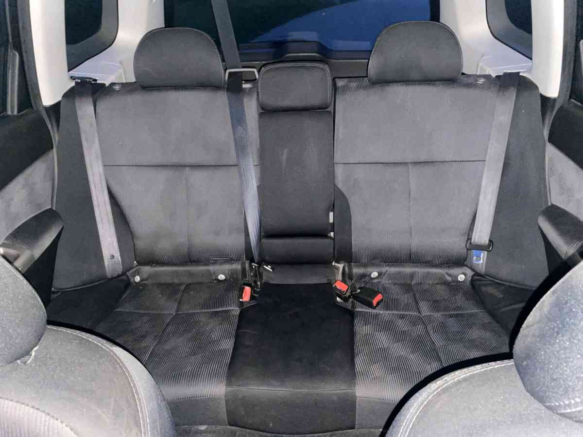 2009 Subaru Forester export 203k clean title beautiful - Bellows Falls, Vermont - FleaMarketBay