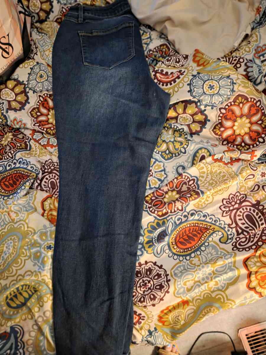 3 pairs size 16 new jeans - Ashland, Kentucky - FleaMarketBay