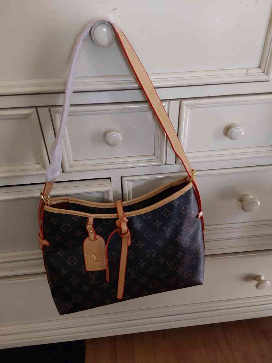 handbag - California City, California - FleaMarketBay