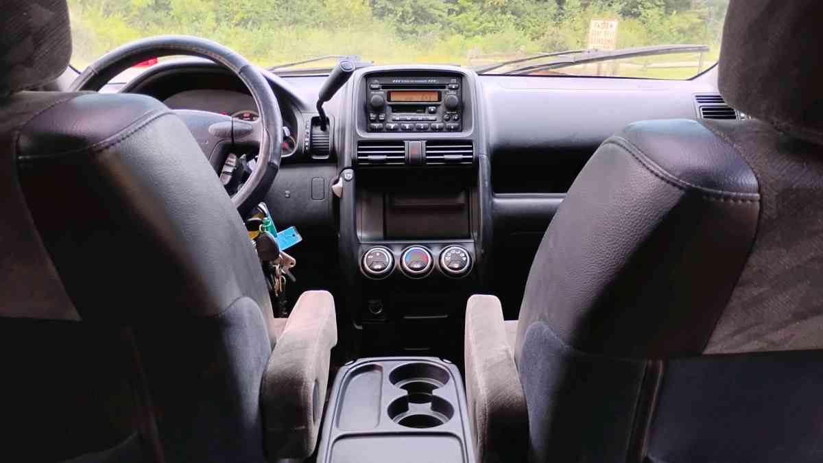 2002 Honda CRV EX 211k clean title needs nothing - Bellows Falls, Vermont - FleaMarketBay