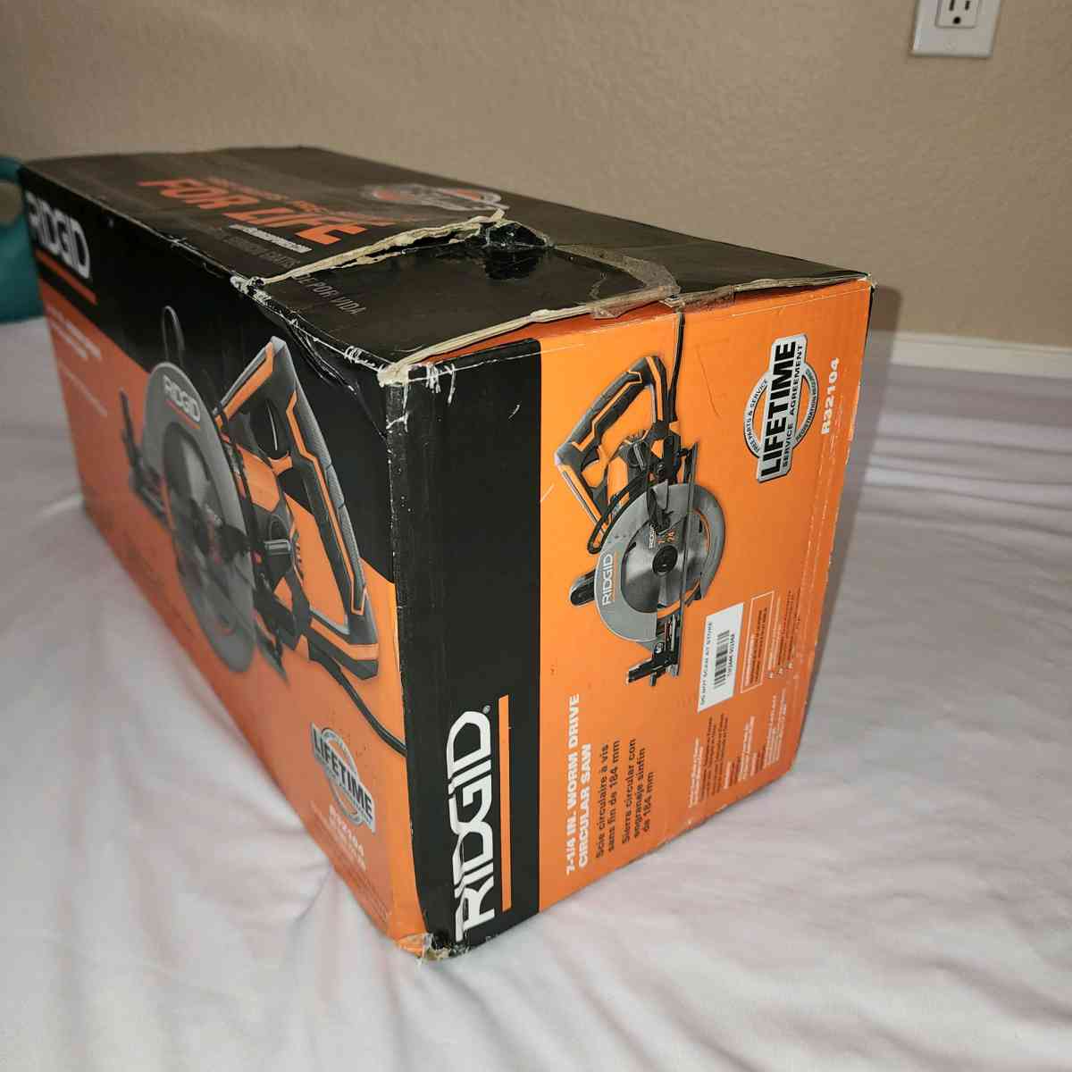 RIDGID THRUCOOL 15 AMP 714 IN WORM DRIVE CIRCULAR SAW - Las Vegas, Nevada - FleaMarketBay