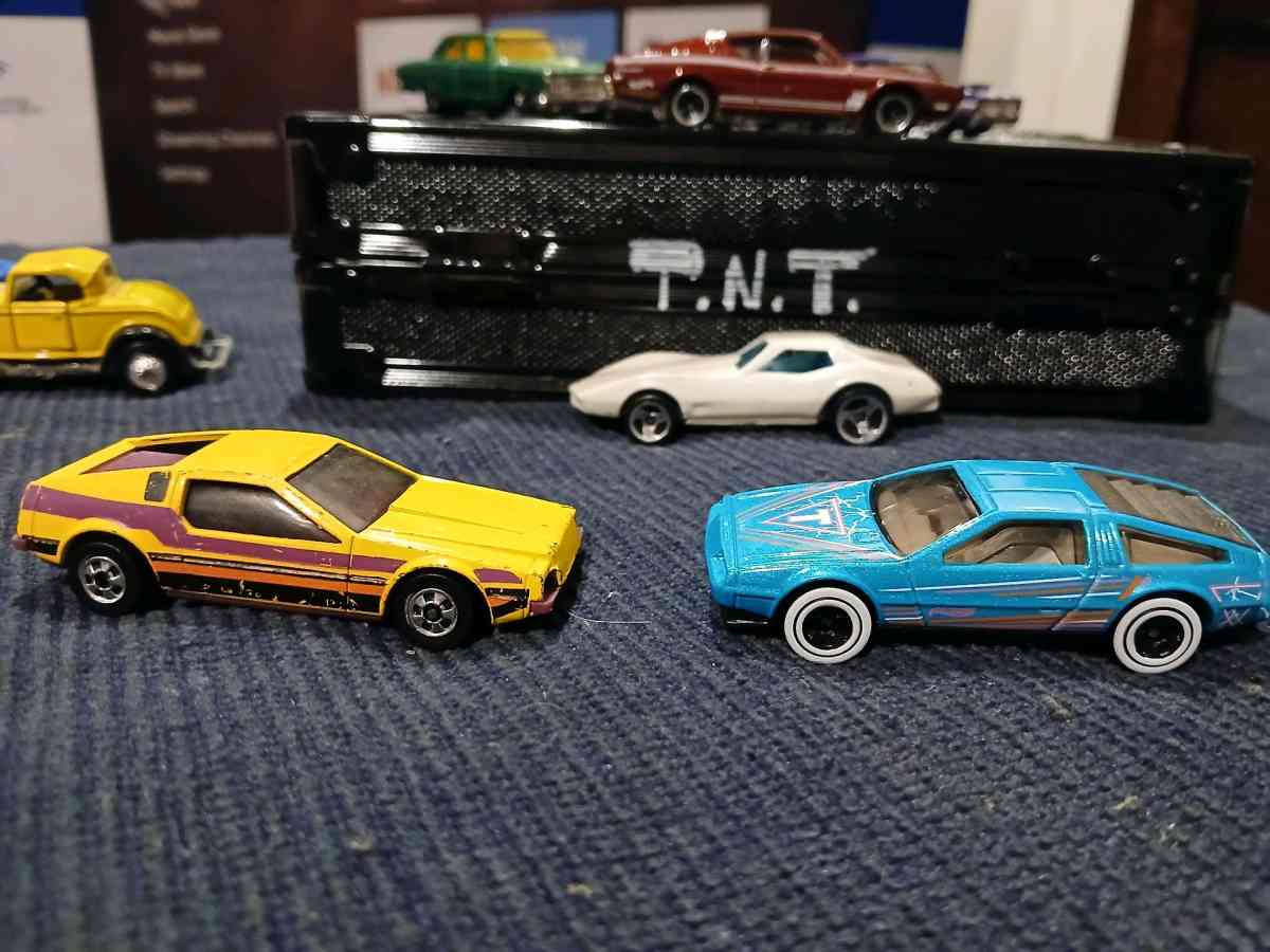 old school hot wheels - Tyler, Texas - FleaMarketBay