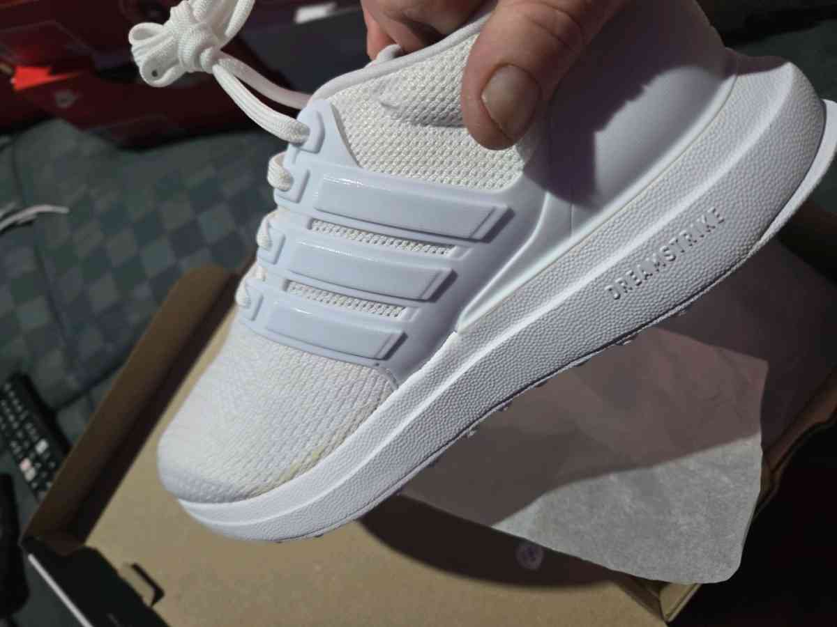 Adidas womens brand new - Oberlin, Kansas - FleaMarketBay