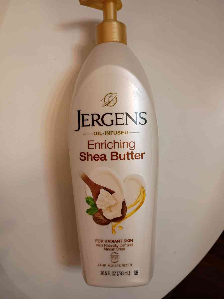 lotion  jergens shea butter - Charlotte, North Carolina
