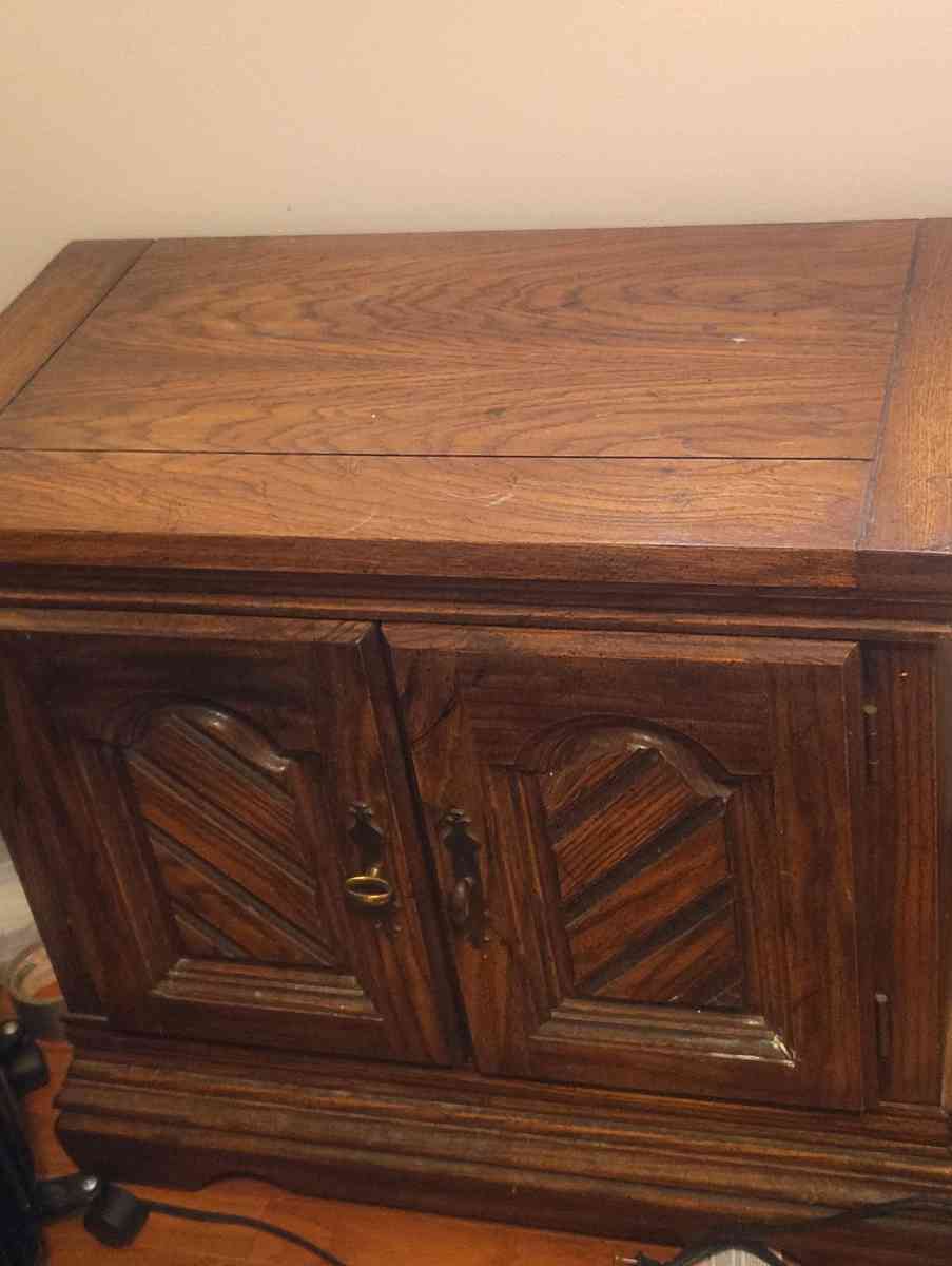 bed room set - Kansas City, Kansas - FleaMarketBay