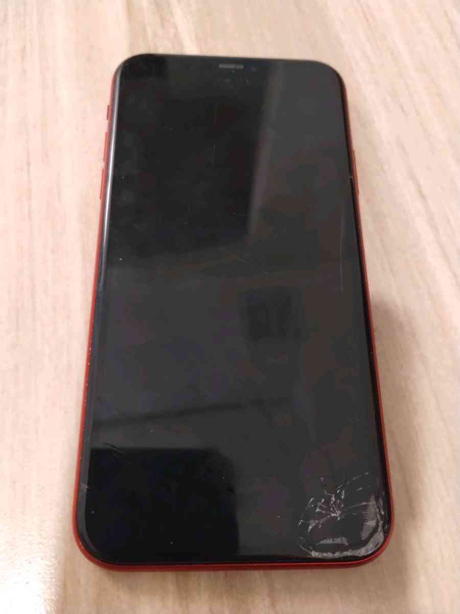 IPhone 11 For Parts Not Working - North Port, Florida - FleaMarketBay