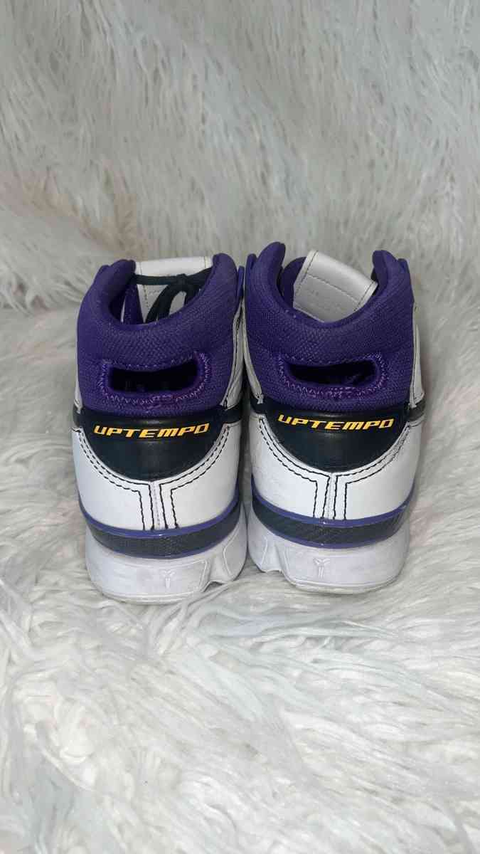 Size 10  Nike Zoom Kobe 1 Protro 2019 81 Points AQ2728105 - North Las Vegas, Nevada - FleaMarketBay