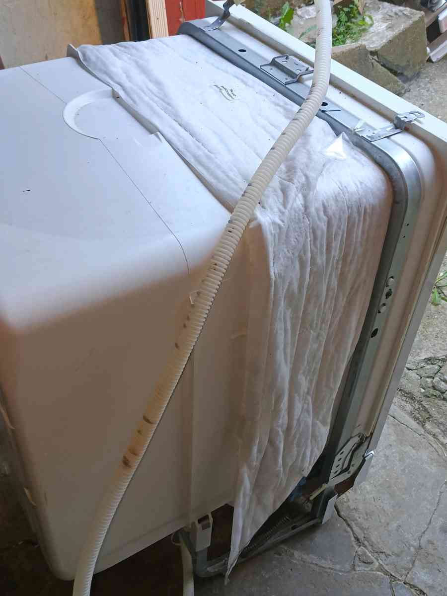 GE dishwasher functions as expected - Saint Joseph, Missouri - FleaMarketBay