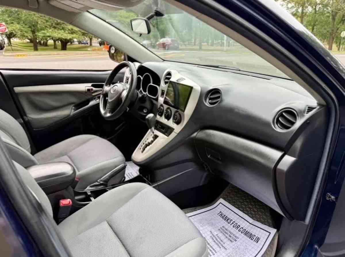 TOYOTA MATRIX S SPORT WAGON 4D - Los Angeles, California - FleaMarketBay