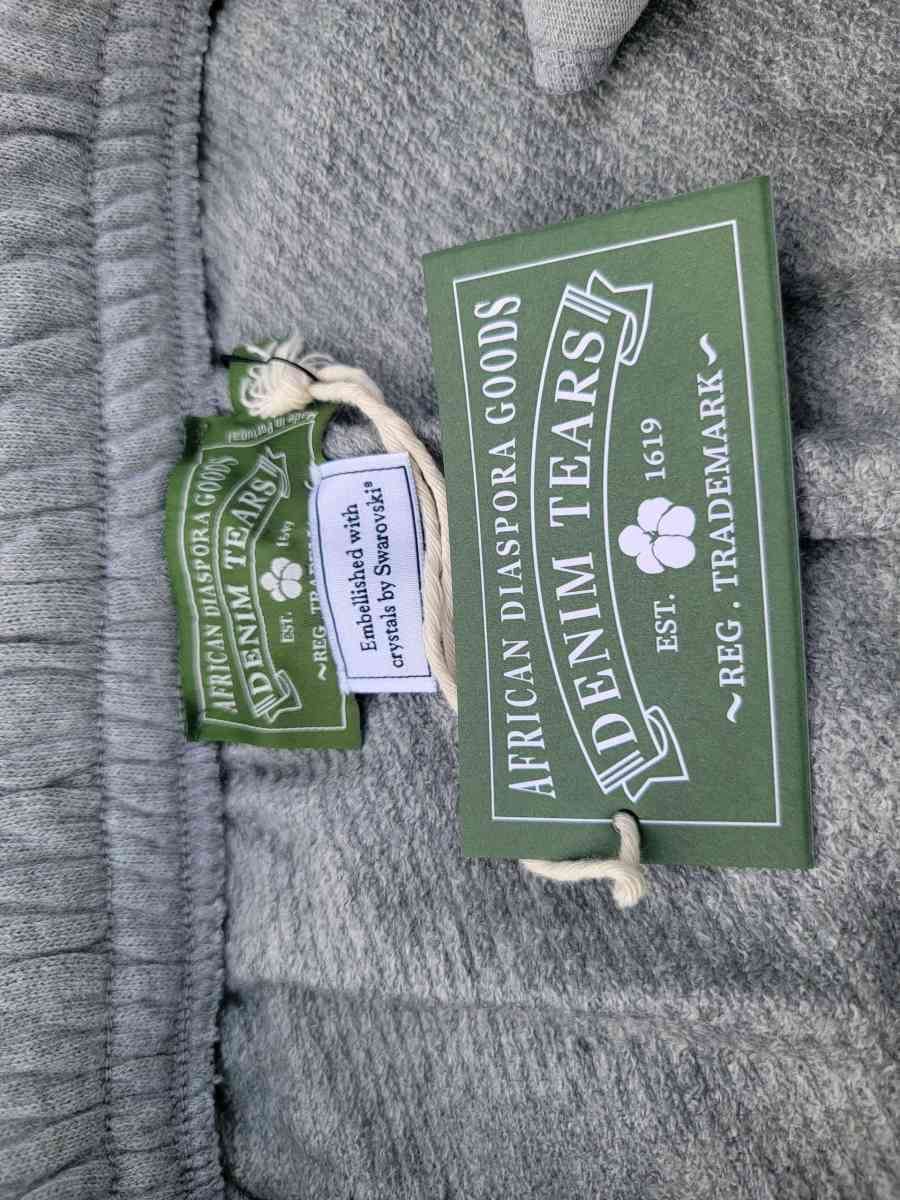 denim tears short colo grey - Adams, New York - FleaMarketBay