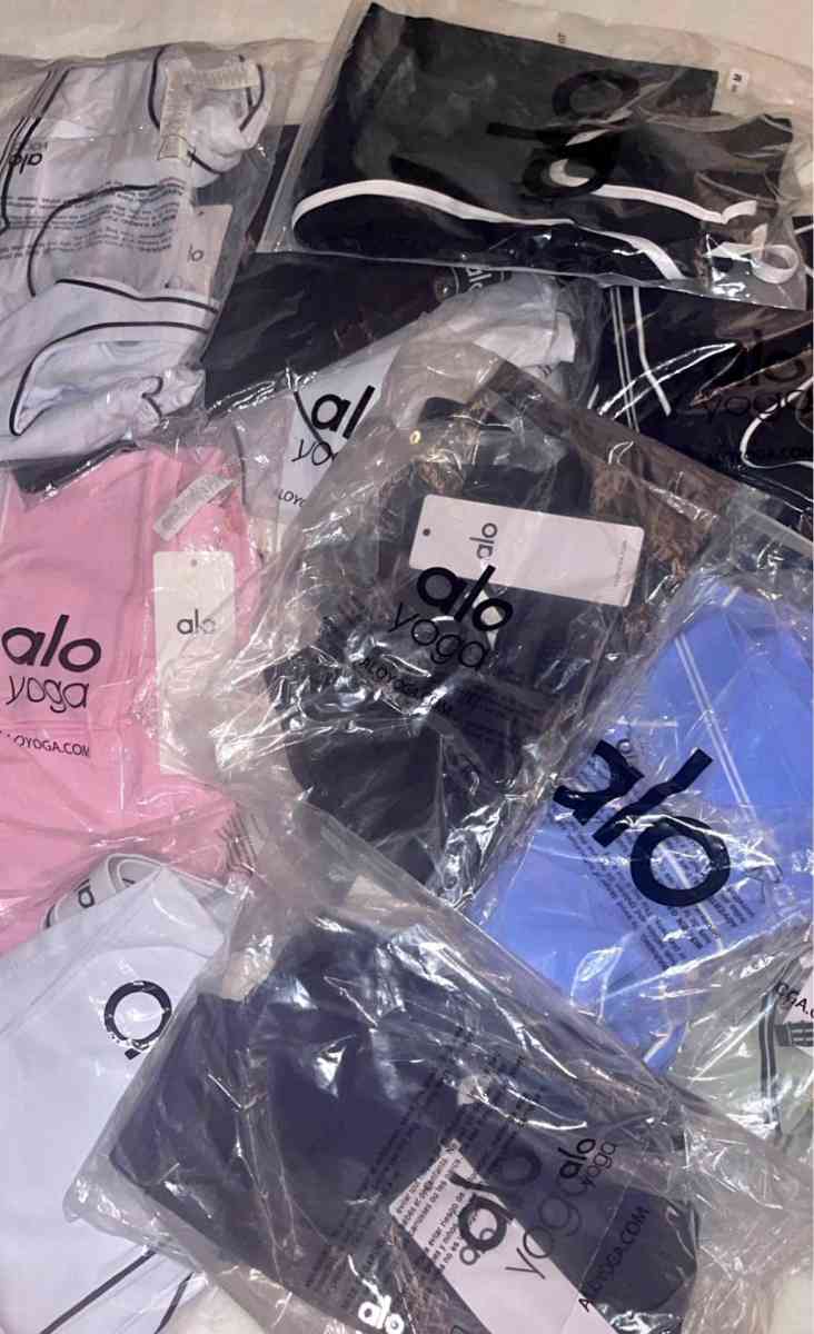 Color Crush Alo Yoga Set - Afton, Tennessee