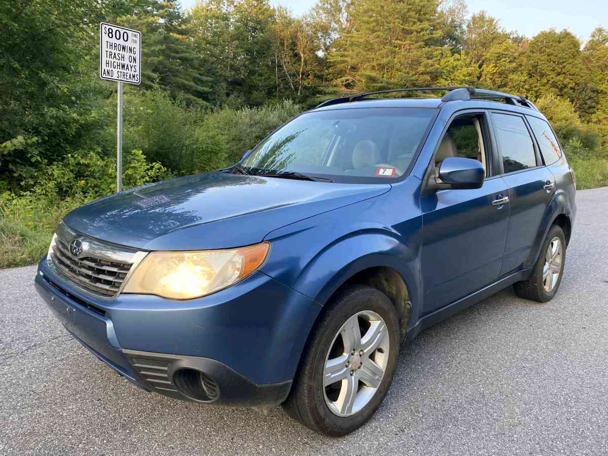 2009 Subaru Forester X Sport 201k clean title needs nothing - Bellows Falls, Vermont - FleaMarketBay