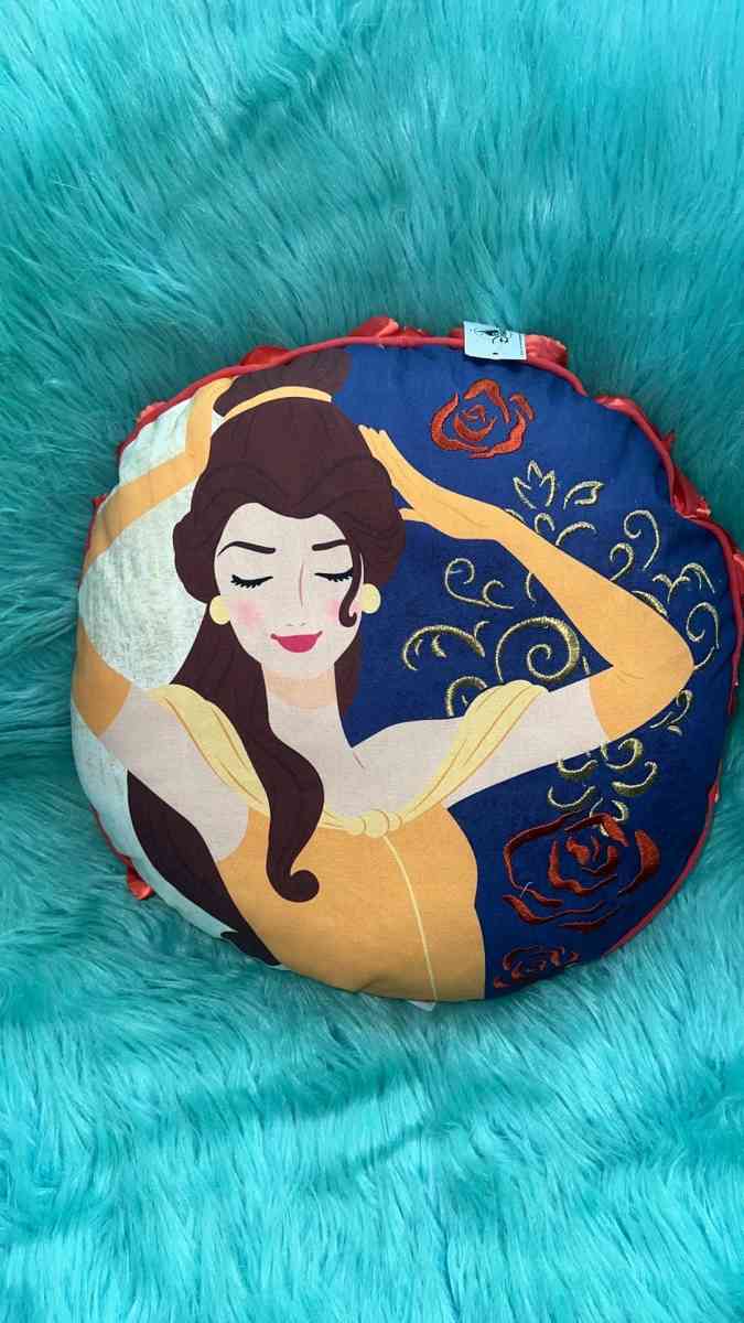 NWT Disney Princess Throw Blanket And Pillow Set - North Las Vegas, Nevada - FleaMarketBay
