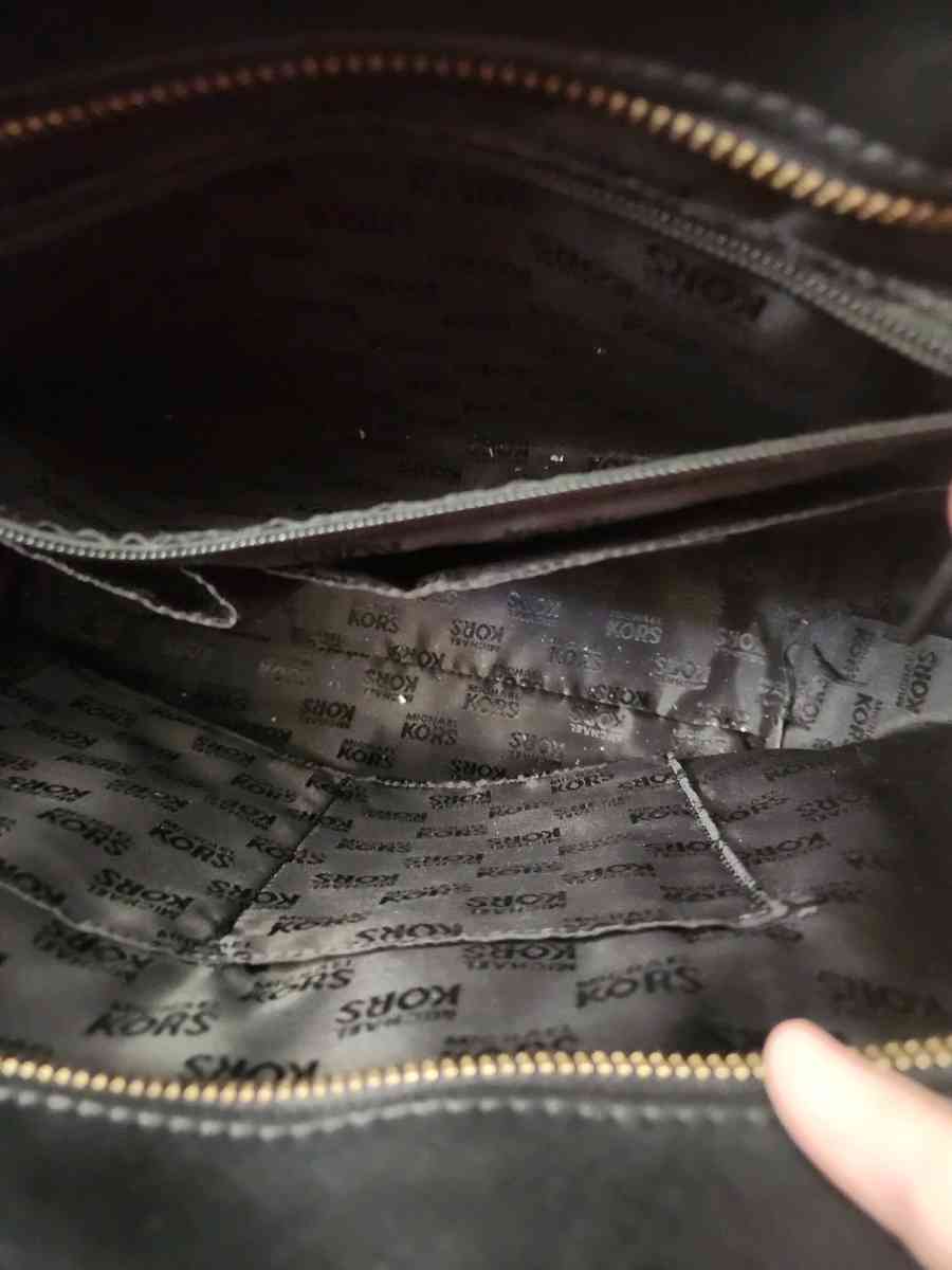 Michael Kors Saffiono blacked Leather studded bag - Livonia, Michigan - FleaMarketBay