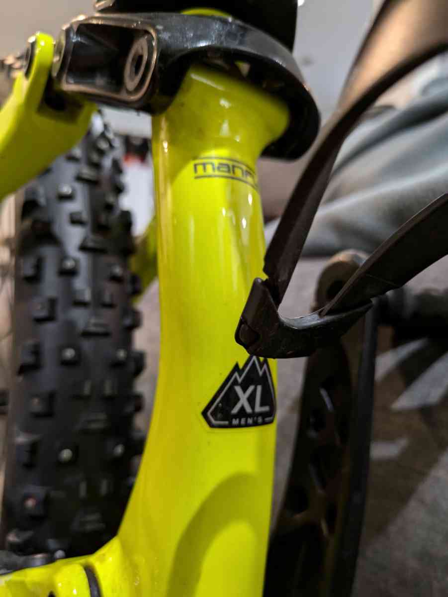 XL Frame 27 inch tires Specialized - Chico, California - FleaMarketBay