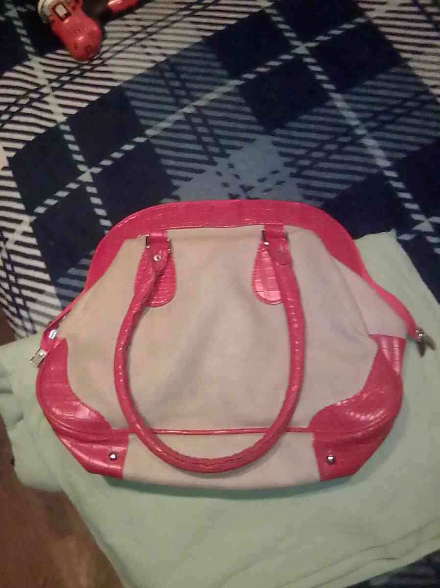 Prada Milano dal 1913 - Colonial Heights, Virginia - FleaMarketBay