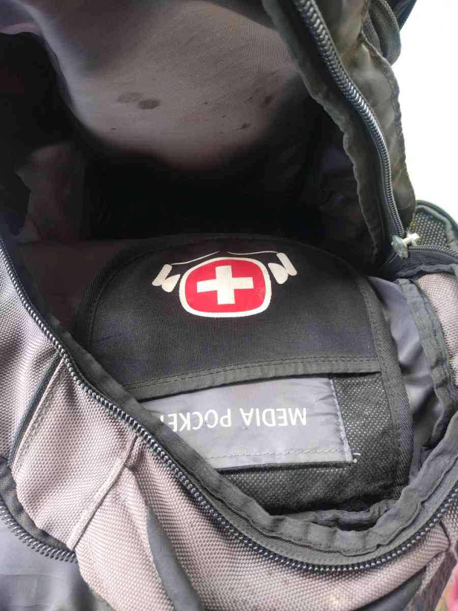 Backpack Swiss Gear Airflow Black Multi Compartments Lap Pad - Abington, Pennsylvania - FleaMarketBay