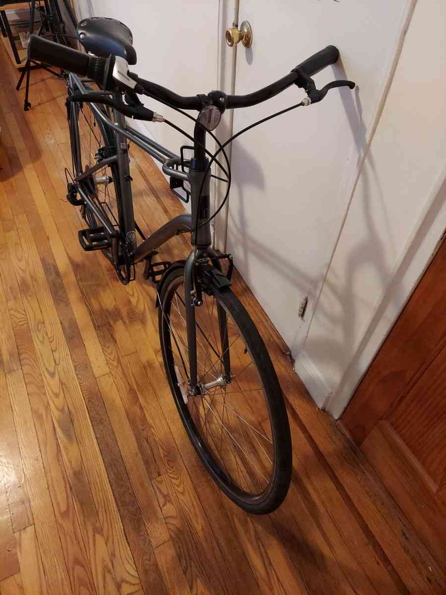 2024 MOMENTUM STREET  BICKE HANDCRAFTED 7 SPEED GREAT  WORKI - Brooklyn, New York - FleaMarketBay