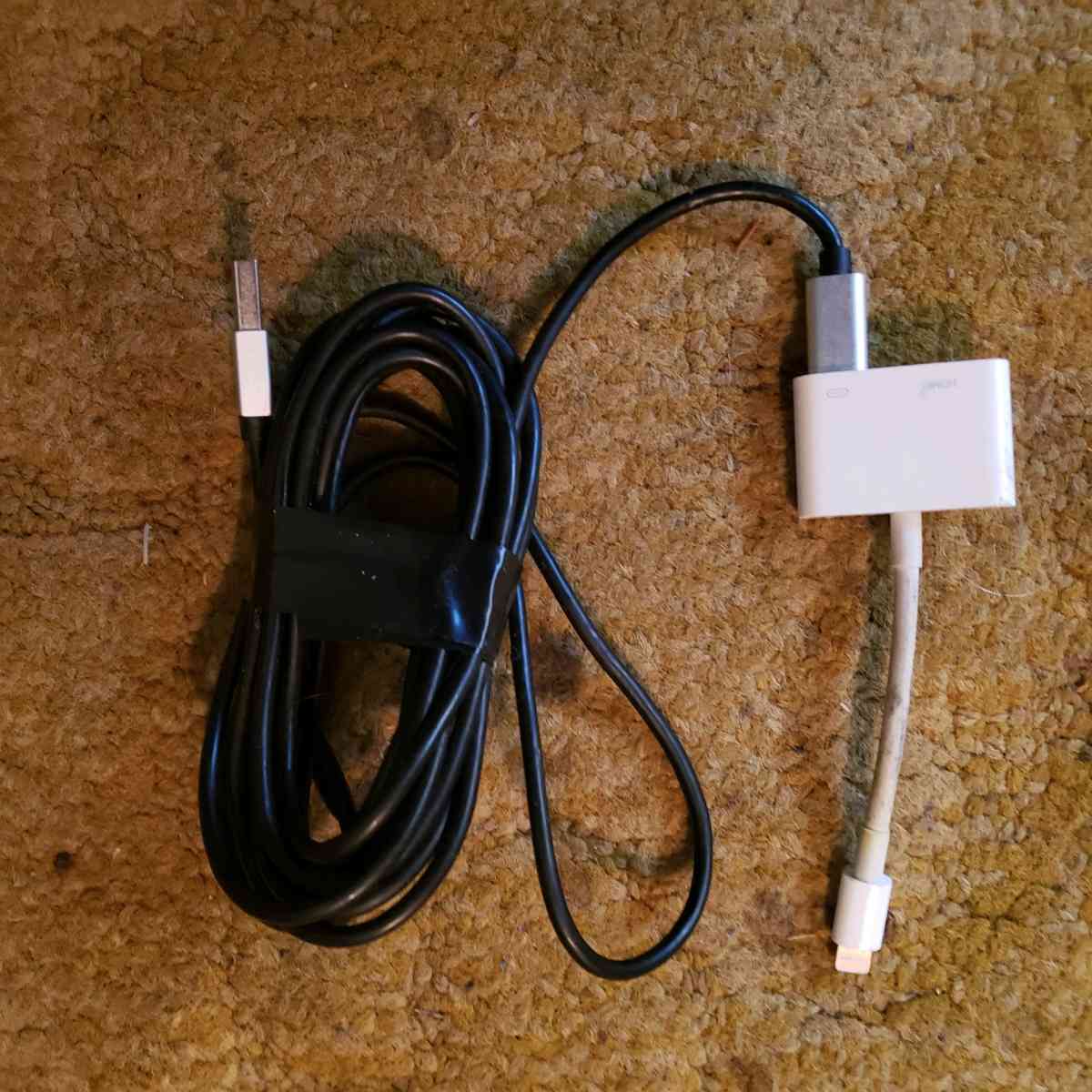 IPhone HDMI adapter w charger cord
