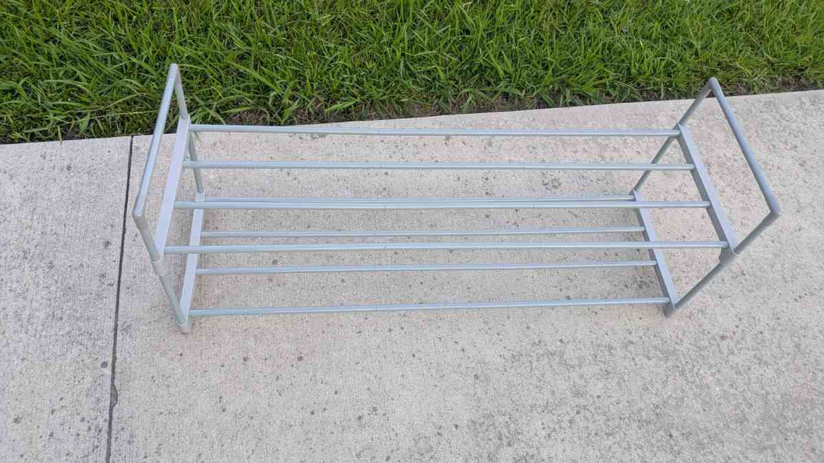 Shoe rack - Virginia Beach, Virginia - FleaMarketBay