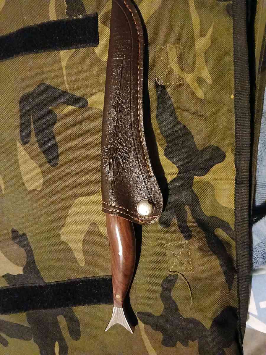 mahogany handle Damascus blade hand made - Abilene, Texas - FleaMarketBay