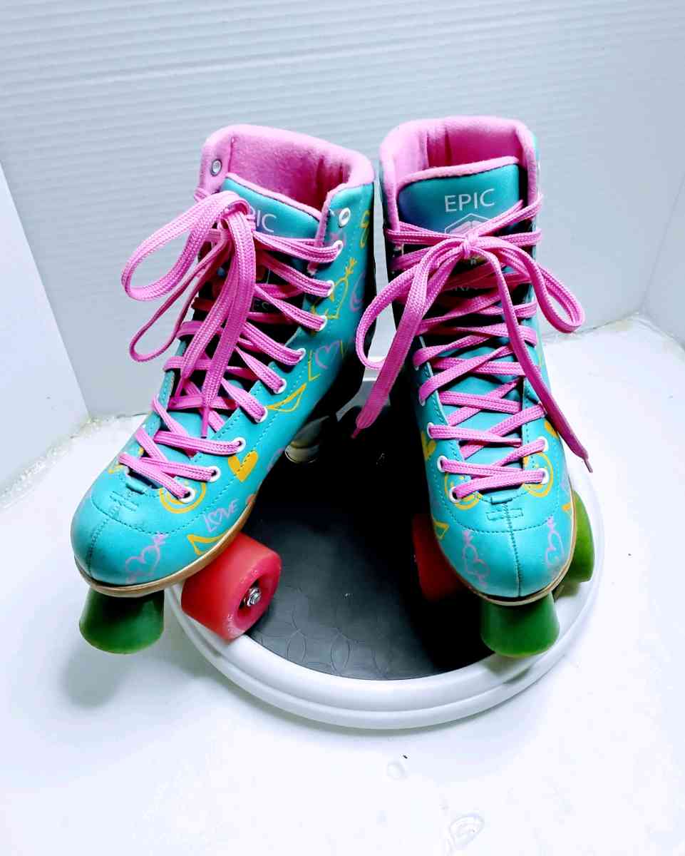 epic girls skates - Mobile, Alabama - FleaMarketBay