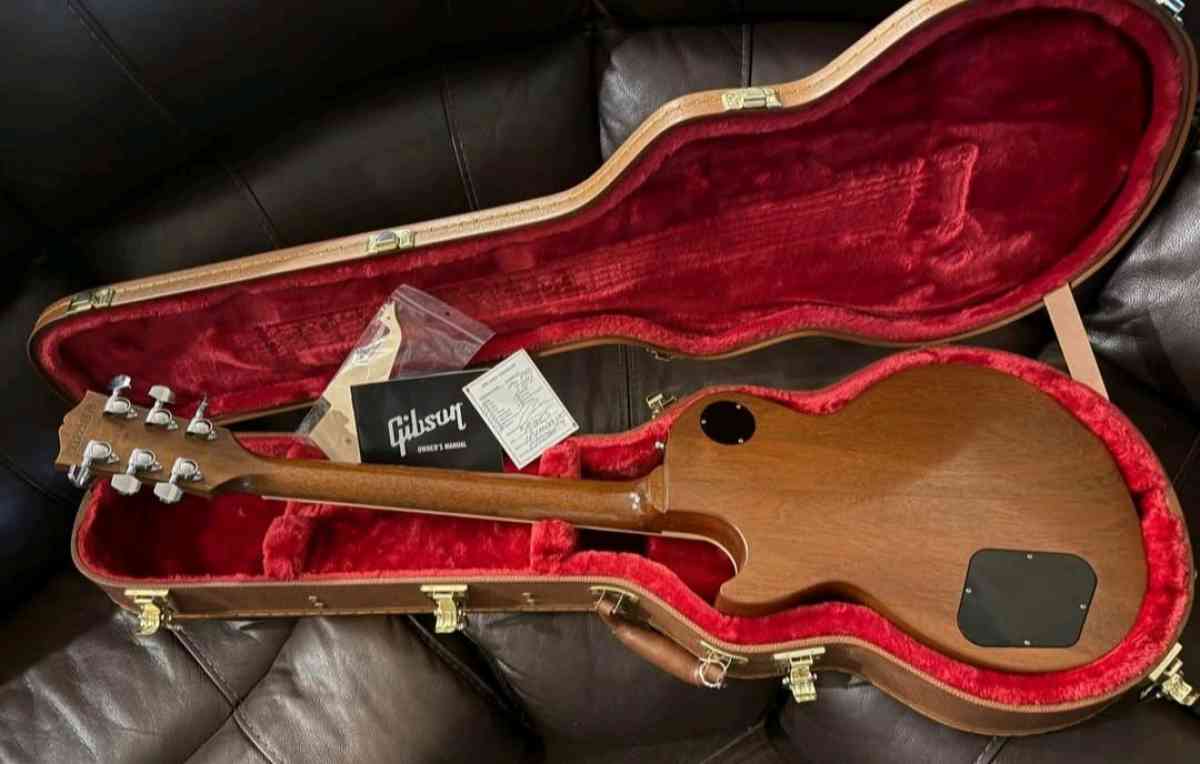 Description Selling my 2023 Gibson Les Paul Standard Greeny - Altamonte Springs, Florida - FleaMarketBay